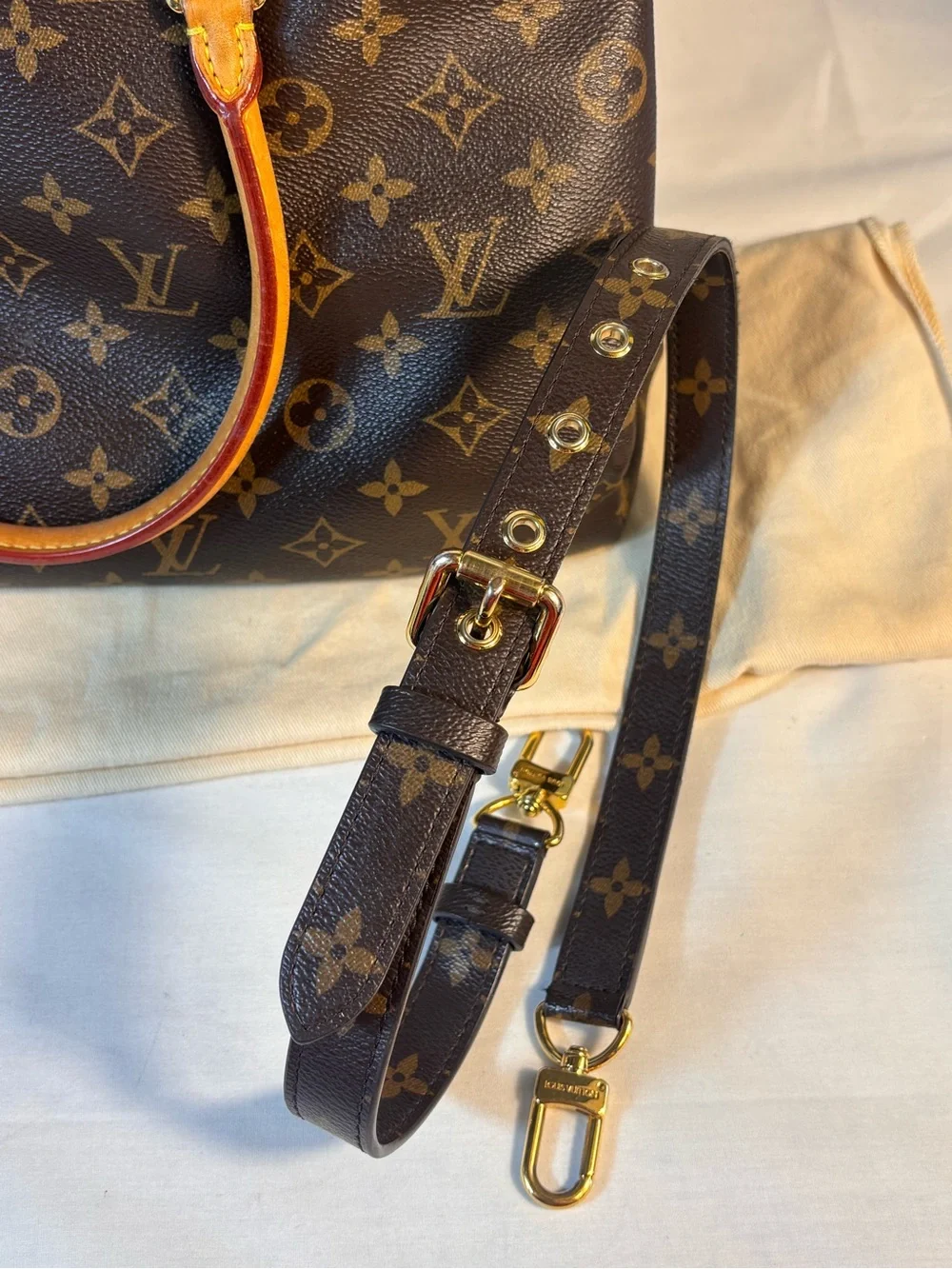 Louis Vuitton Pallas Mm